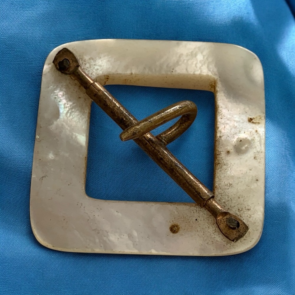 Vintage Mother of Pearl Belt Buckle Piece